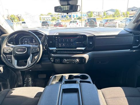 Used 2023 GMC Sierra 1500 SLE AWD/4WD image 12