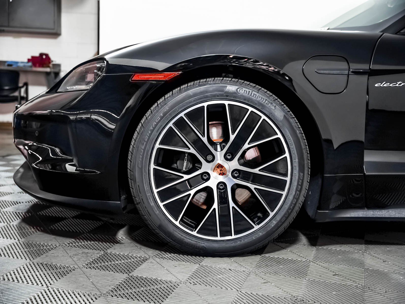 Certified 2025 Porsche Taycan RWD image 12