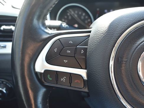 Used 2018 Jeep Compass Latitude w/ Cold Weather Group AWD/4WD image 21