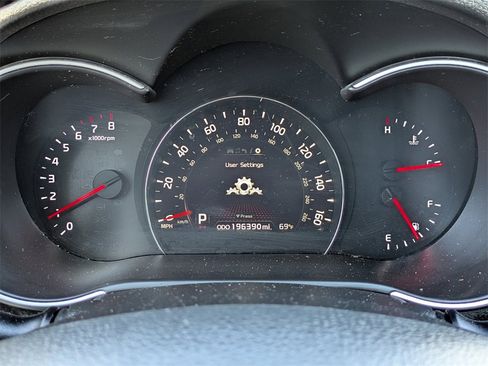 Used 2014 Kia Sorento LX w/ Touring Package (LX) image 29