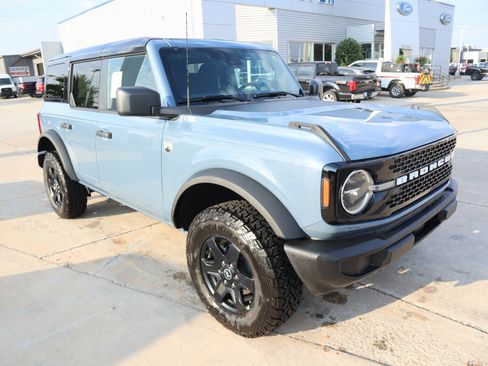 New 2025 Ford Bronco Big Bend image 1