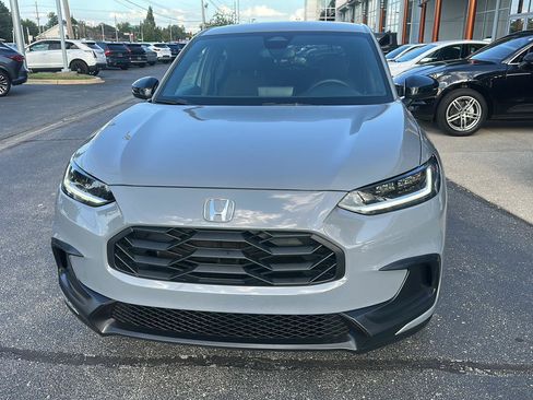 Used 2023 Honda HR-V Sport image 7