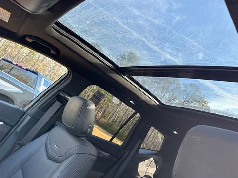 Used 2024 Cadillac XT6 Luxury image 20