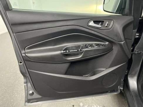 Used 2014 Ford Escape SE w/ Equipment Group 201A FWD image 21