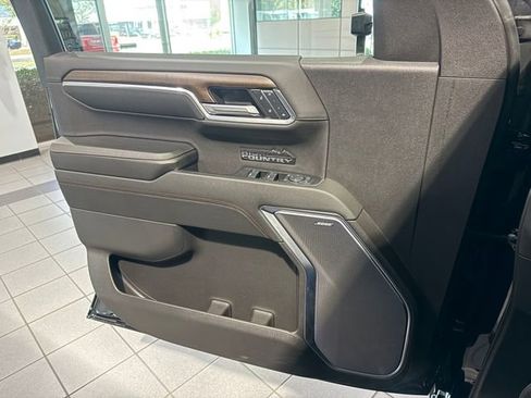 Used 2024 Chevrolet Silverado 1500 High Country w/ High Country Premium Package image 28