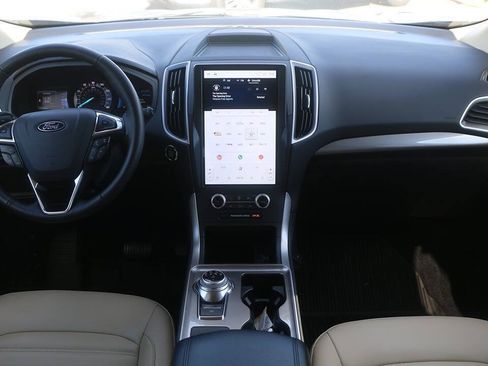 Certified 2024 Ford Edge SEL w/ Convenience Package AWD/4WD image 15