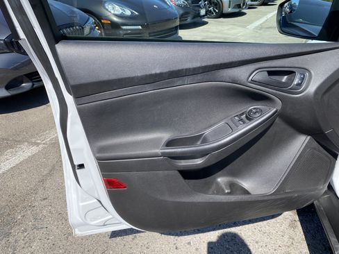 Used 2016 Ford Focus S FWD image 14