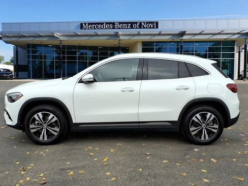 Certified 2025 Mercedes-Benz GLA 250 4MATIC image 2