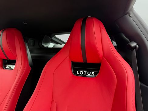 Used 2025 Lotus Emira RWD image 17