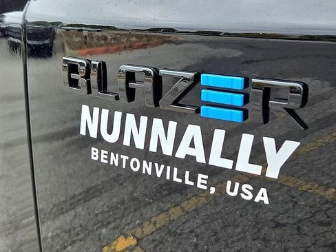 New 2026 Chevrolet Blazer EV LT image 12