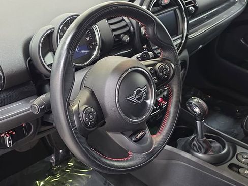 Used 2019 MINI Cooper Clubman S image 14
