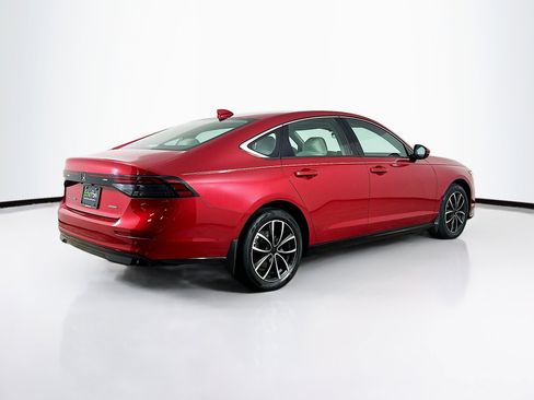 Used 2024 Honda Accord EX-L image 9