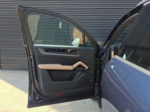 New 2026 Porsche Cayenne image 6