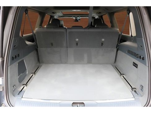 Used 2023 Jeep Grand Wagoneer L Series III w/ Rear Seat Video Group 1 image 19