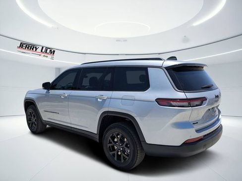 New 2026 Jeep Grand Cherokee L 4WD image 5