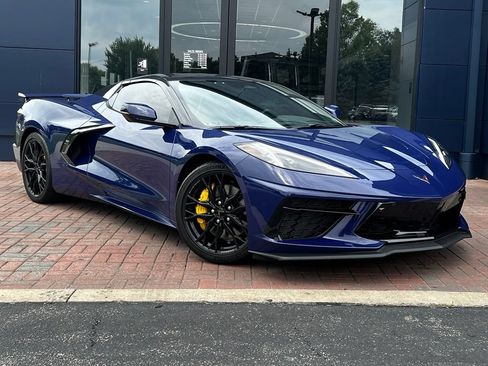 Used 2025 Chevrolet Corvette Stingray Preferred Conv w/ Z51 Performance Package RWD image 7