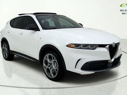 Used 2024 Alfa Romeo Tonale Ti AWD/4WD image 1