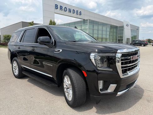 Used 2022 GMC Yukon SLT w/ SLT Luxury Package AWD/4WD image 1