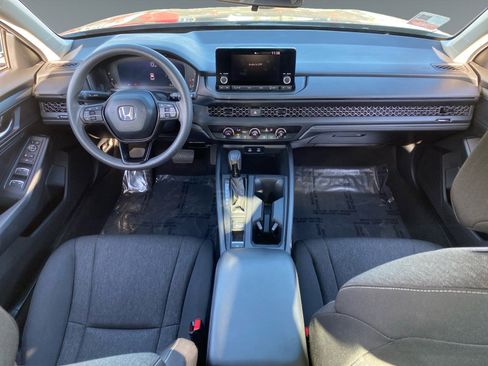 Used 2025 Honda Accord LX image 10