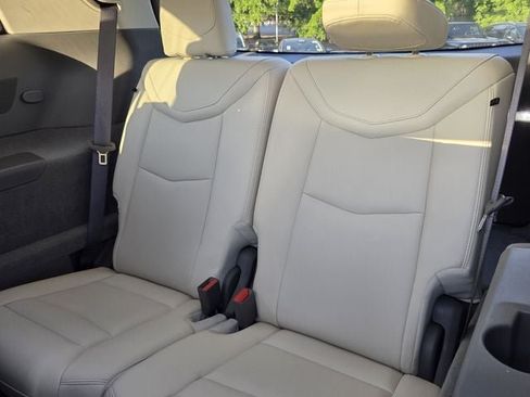Used 2024 Cadillac XT6 Premium Luxury AWD/4WD image 10