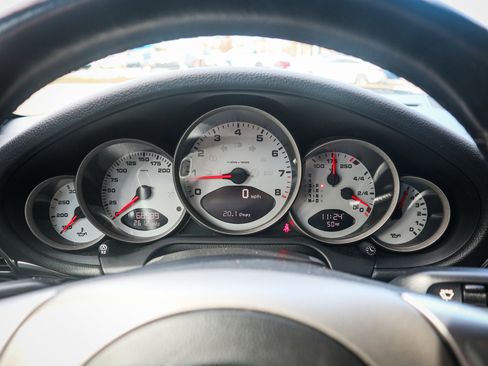 Used 2005 Porsche 911 Carrera S image 22