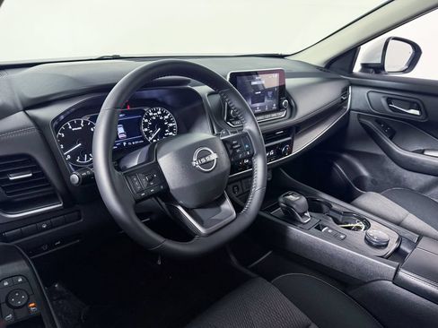 Certified 2026 Nissan Rogue SV AWD/4WD image 15