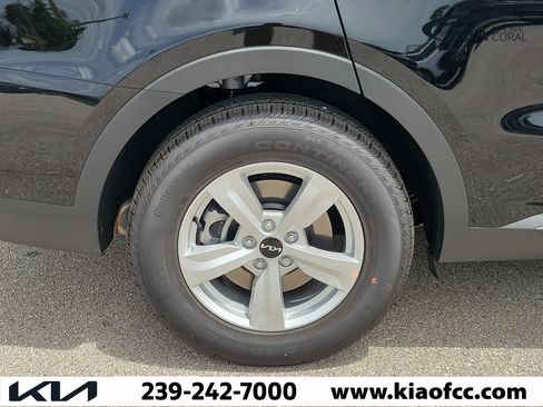 New 2026 Kia Sorento LX FWD image 9
