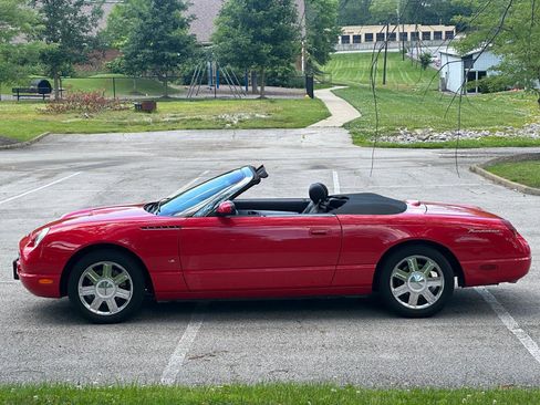 Used 2004 Ford Thunderbird RWD image 17