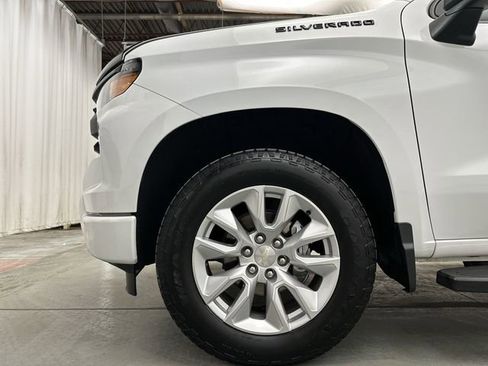 Used 2022 Chevrolet Silverado 1500 Custom image 22