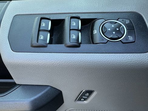 Used 2018 Ford F150 XL w/ Equipment Group 101A Mid image 15