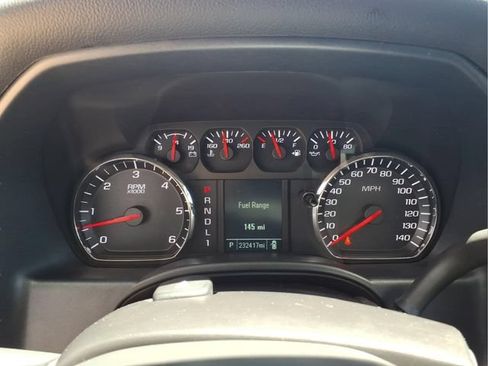 Used 2017 Chevrolet Silverado 2500 W/T AWD/4WD image 15