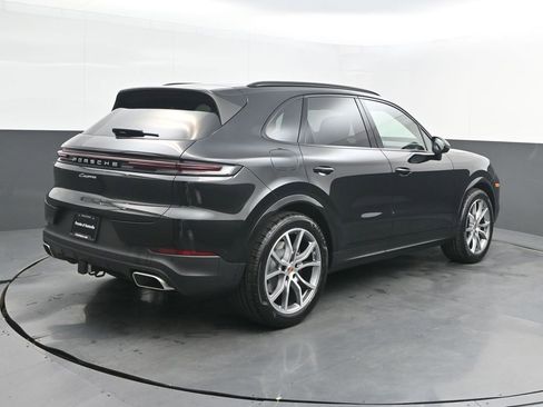 New 2026 Porsche Cayenne image 7