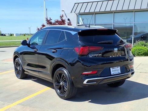 Used 2024 Buick Encore GX Sport Touring AWD/4WD image 4