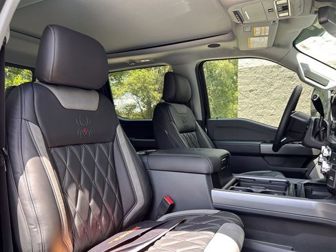 New 2026 Ford F250 Lariat w/ Black Appearance Package AWD/4WD image 22