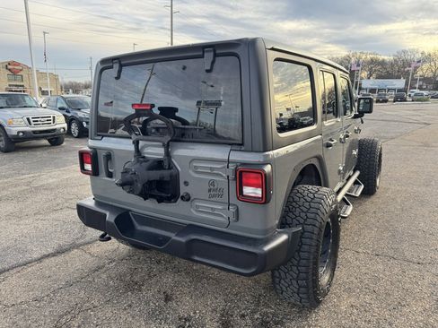 Used 2020 Jeep Wrangler Unlimited Sport image 7