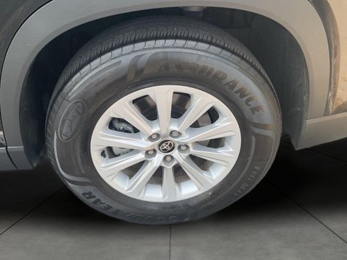 Used 2024 Toyota Grand Highlander AWD Hybrid image 24