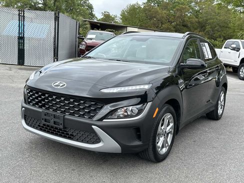 Used 2023 Hyundai Kona SEL image 3