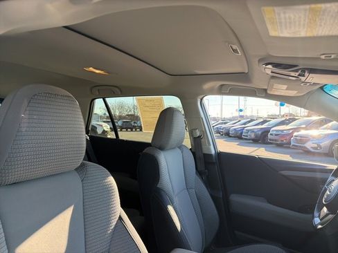 Used 2022 Subaru Outback Premium image 13