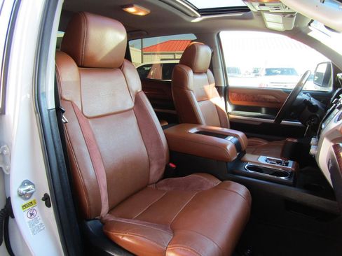 Used 2015 Toyota Tundra 1794 Edition image 12
