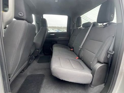 Used 2020 Chevrolet Silverado 2500 Custom w/ Custom Value Package image 18