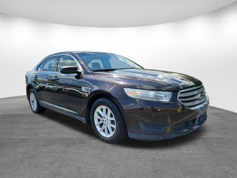 Used 2014 Ford Taurus SE FWD image 14