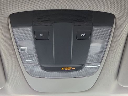Used 2025 Kia Sportage LX AWD/4WD image 39