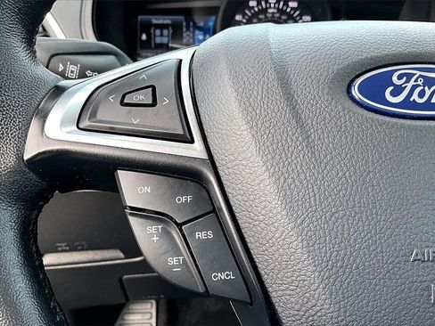 Certified 2024 Ford Edge Titanium image 18