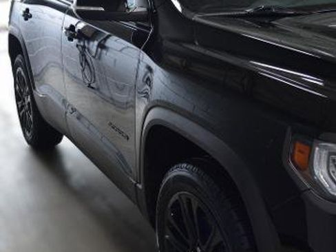 Used 2023 GMC Acadia SLE w/ Elevation Edition image 5