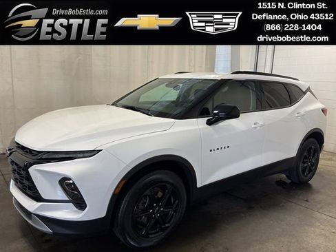 Used 2024 Chevrolet Blazer LT w/ Convenience Package FWD image 1