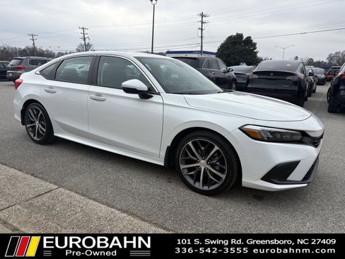 Used 2024 Honda Civic Touring image 29