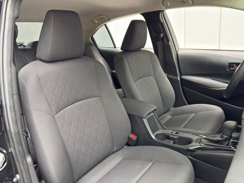Used 2023 Toyota Corolla LE FWD image 32