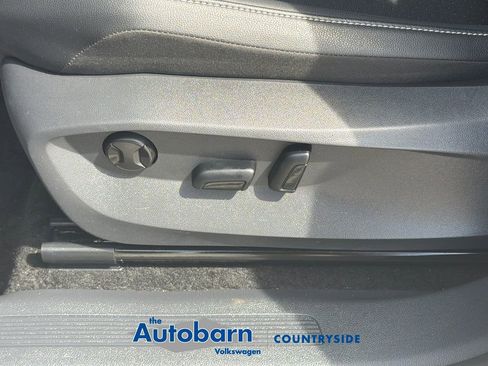 Certified 2023 Volkswagen Tiguan SE AWD/4WD image 10