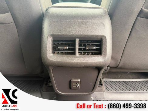 Used 2019 Chevrolet Equinox LT FWD image 11
