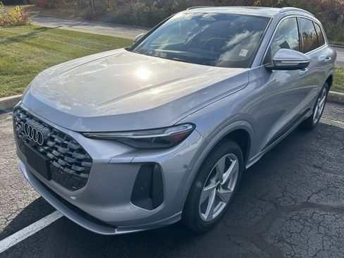 Used 2025 Audi Q5 Premium Plus w/ Premium Plus image 22